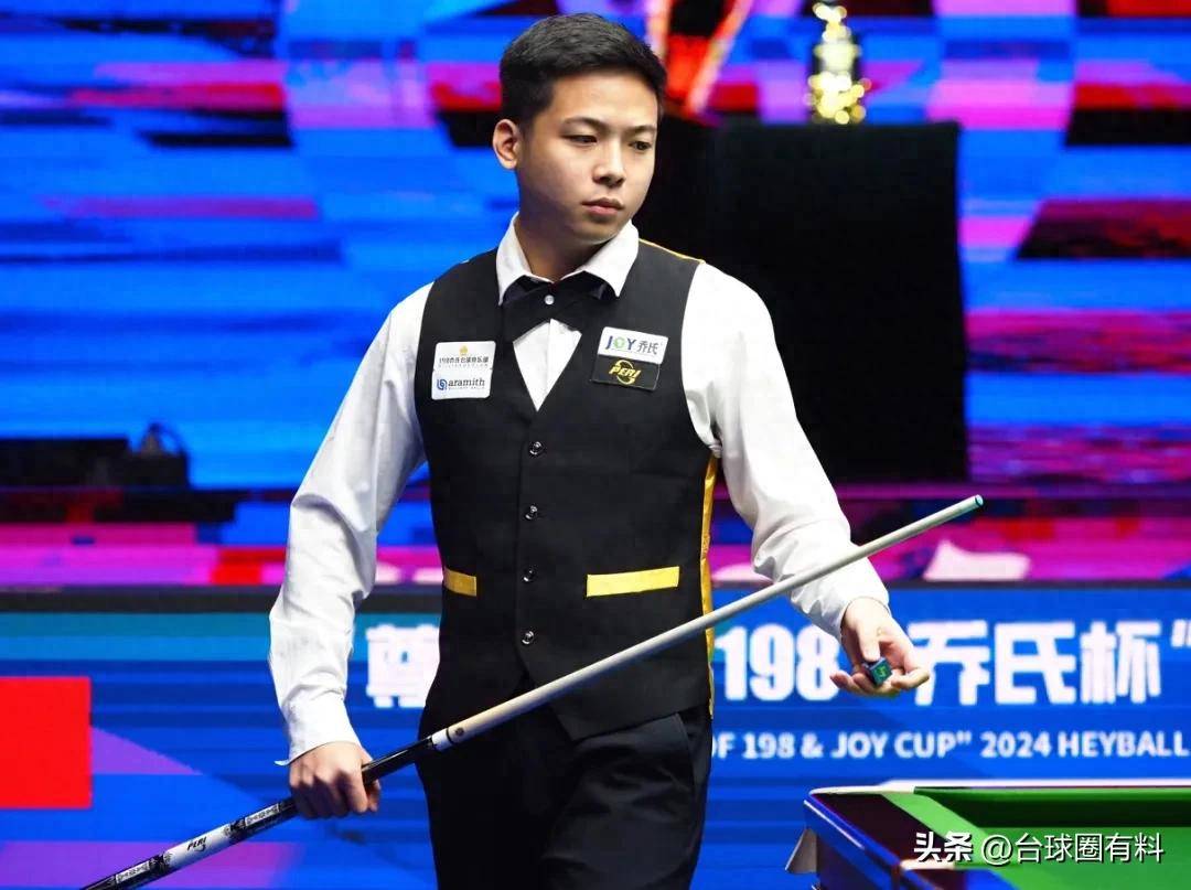 的锋线防守 的锋线防守