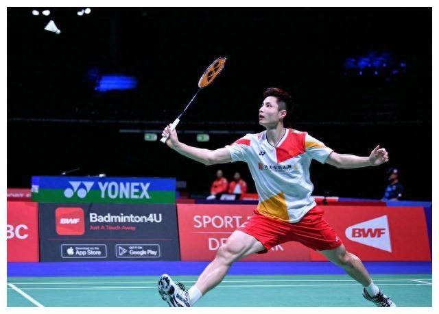 现却相对黯 现却相对黯