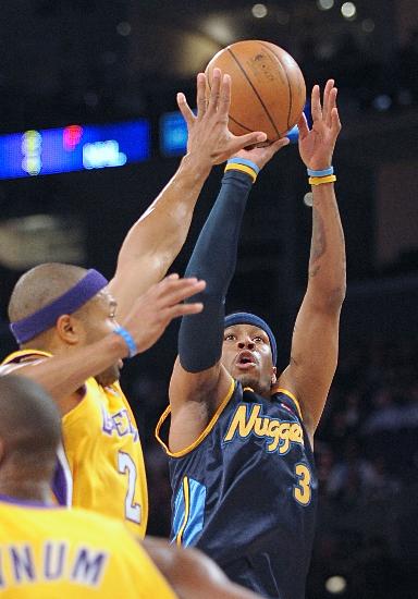 真正让他脱 真正让他脱