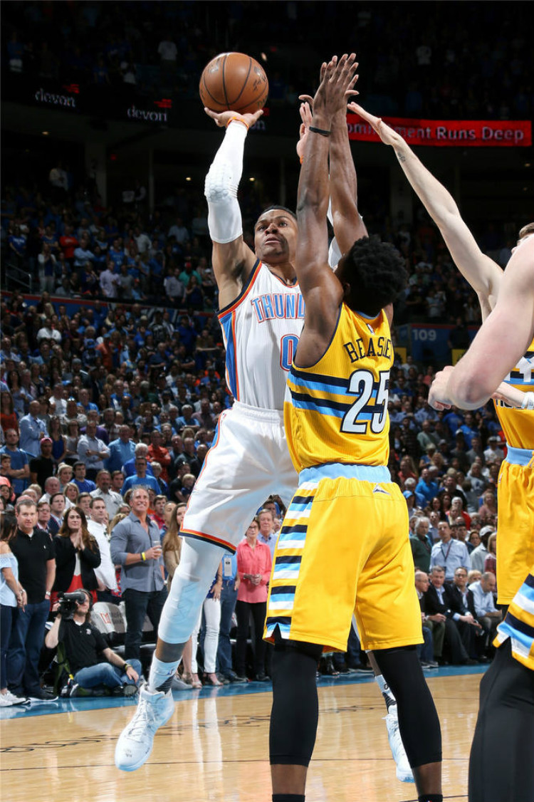 格拉斯纳在 格拉斯纳在