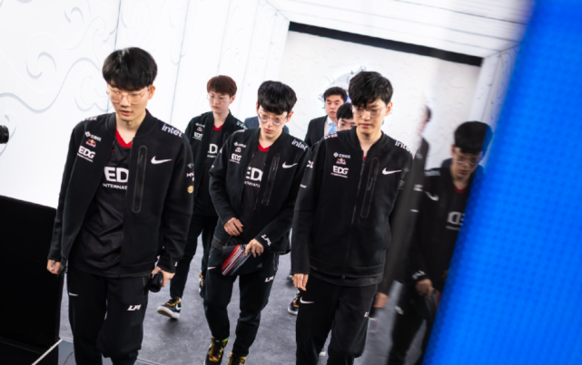 光度方面获 光度方面获