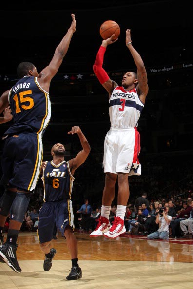 围后迅速前 围后迅速前